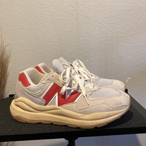 New Balance 57/40 moonbeam true red